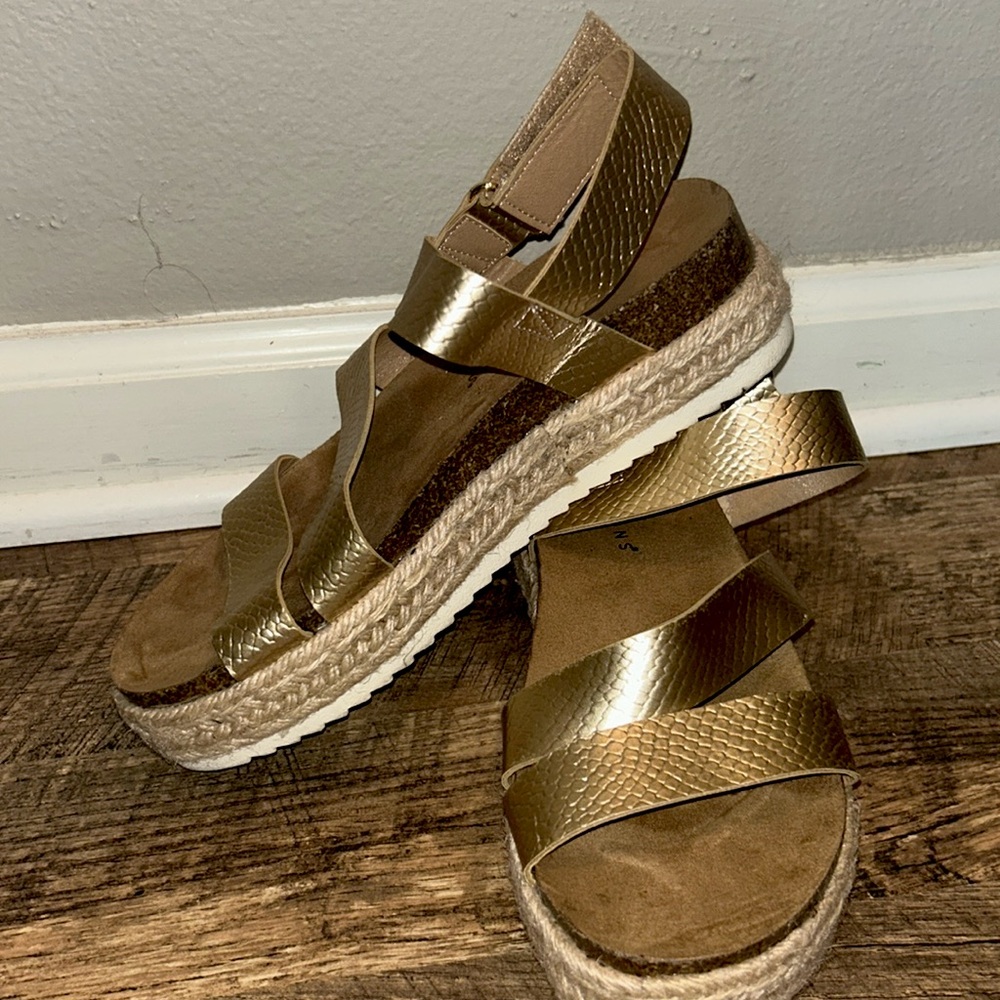 Gold platform sandals. Size 7.5 by New Directions. Worn once!.